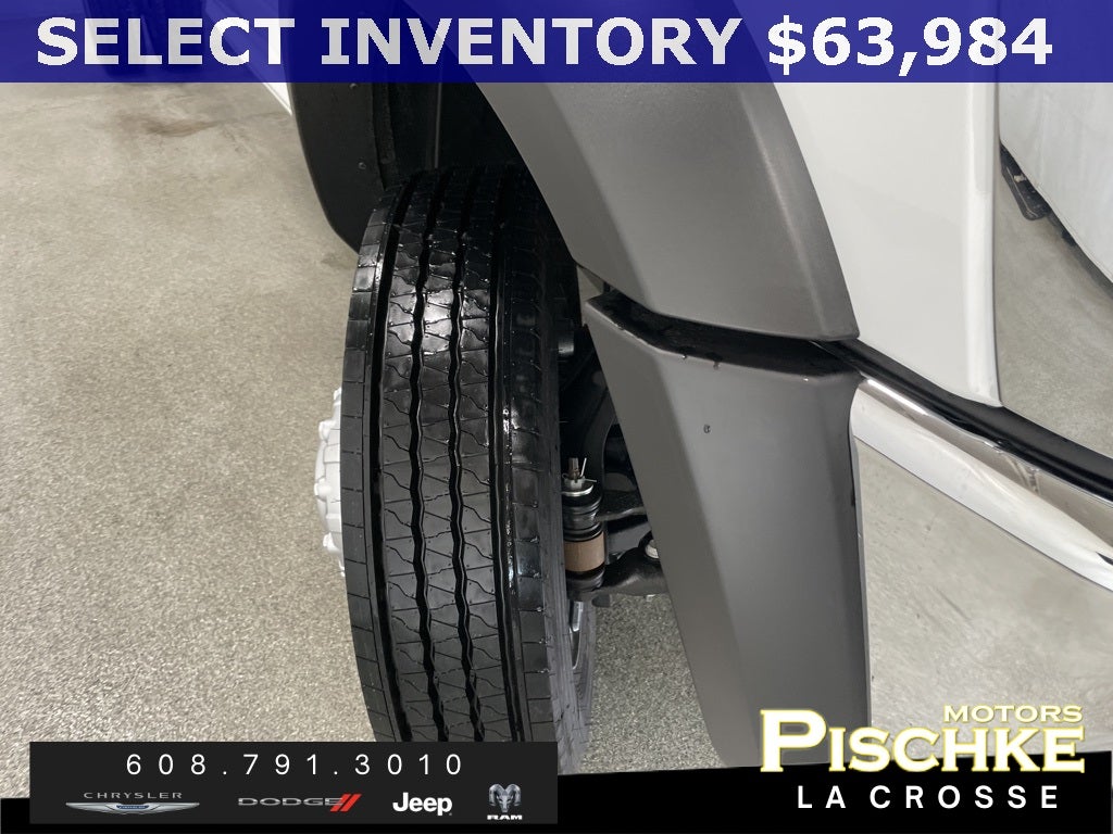 2026 RAM Ram 5500 Chassis Cab RAM 5500 TRADESMAN CHASSIS REGULAR CAB 4X4 84' CA