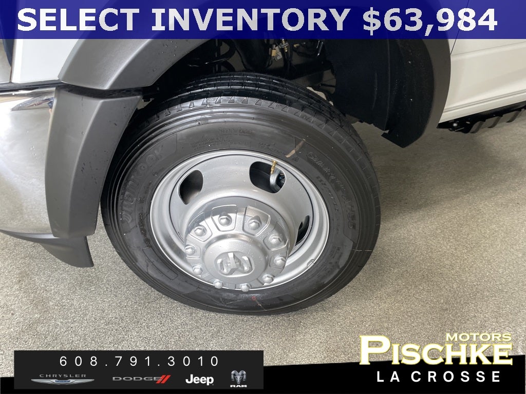 2026 RAM Ram 5500 Chassis Cab RAM 5500 TRADESMAN CHASSIS REGULAR CAB 4X4 84' CA