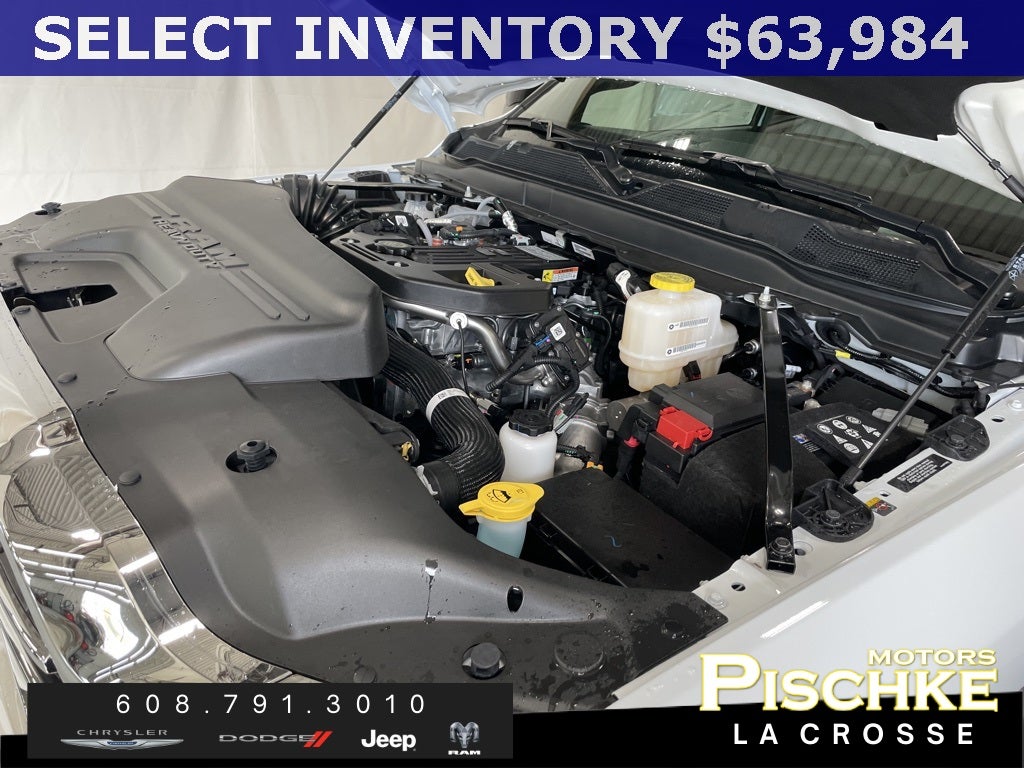 2026 RAM Ram 5500 Chassis Cab RAM 5500 TRADESMAN CHASSIS REGULAR CAB 4X4 84' CA