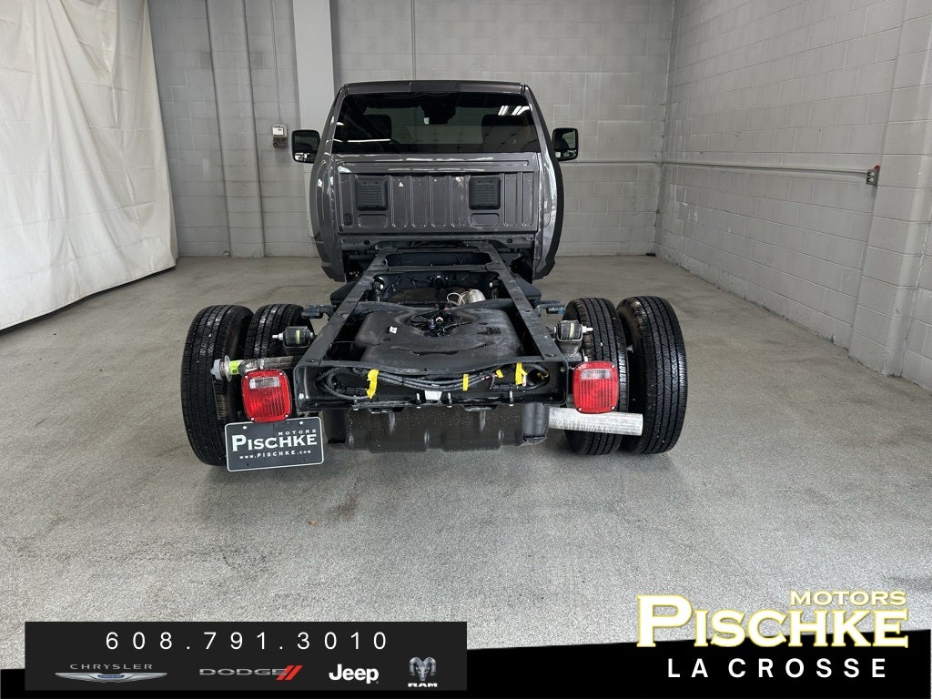 2026 RAM Ram 3500 Chassis Cab RAM 3500 TRADESMAN CHASSIS REGULAR CAB 4X4 84' CA