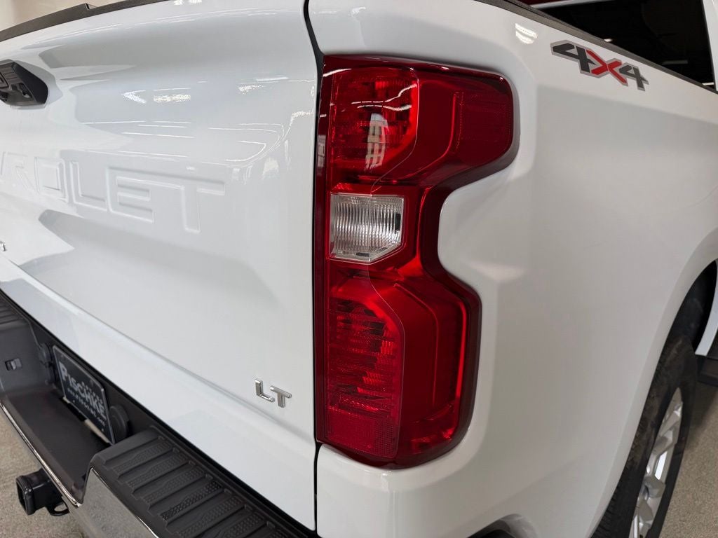 2024 Chevrolet Silverado 1500 4WD Crew Cab Short Bed LT with 2FL