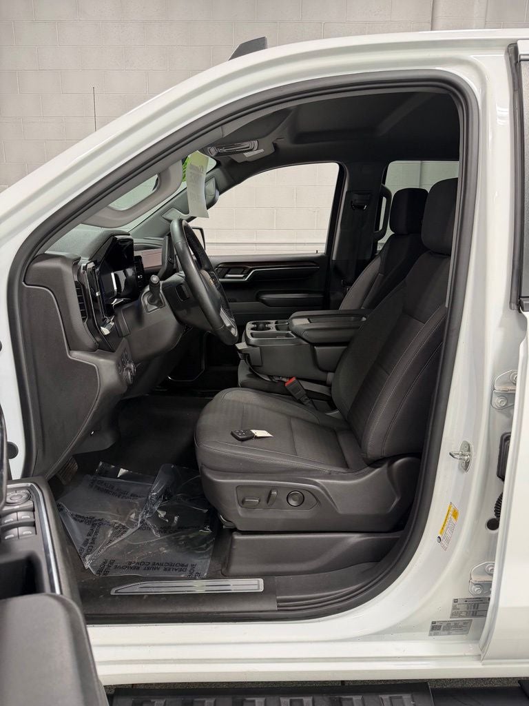 2024 Chevrolet Silverado 1500 4WD Crew Cab Short Bed LT with 2FL