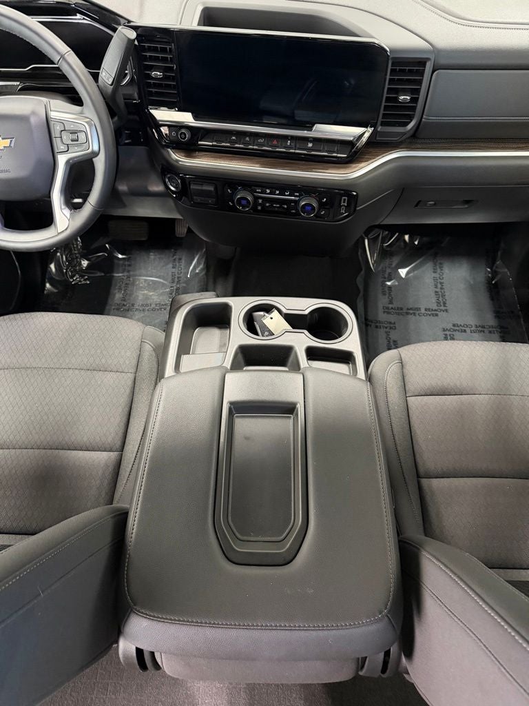2025 Chevrolet Silverado 1500 4WD Crew Cab Short Bed LT with 2FL