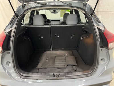 2024 Nissan Kicks SR Xtronic CVT