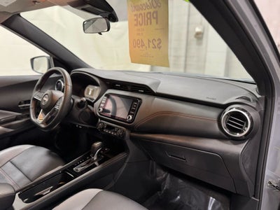 2024 Nissan Kicks SR Xtronic CVT