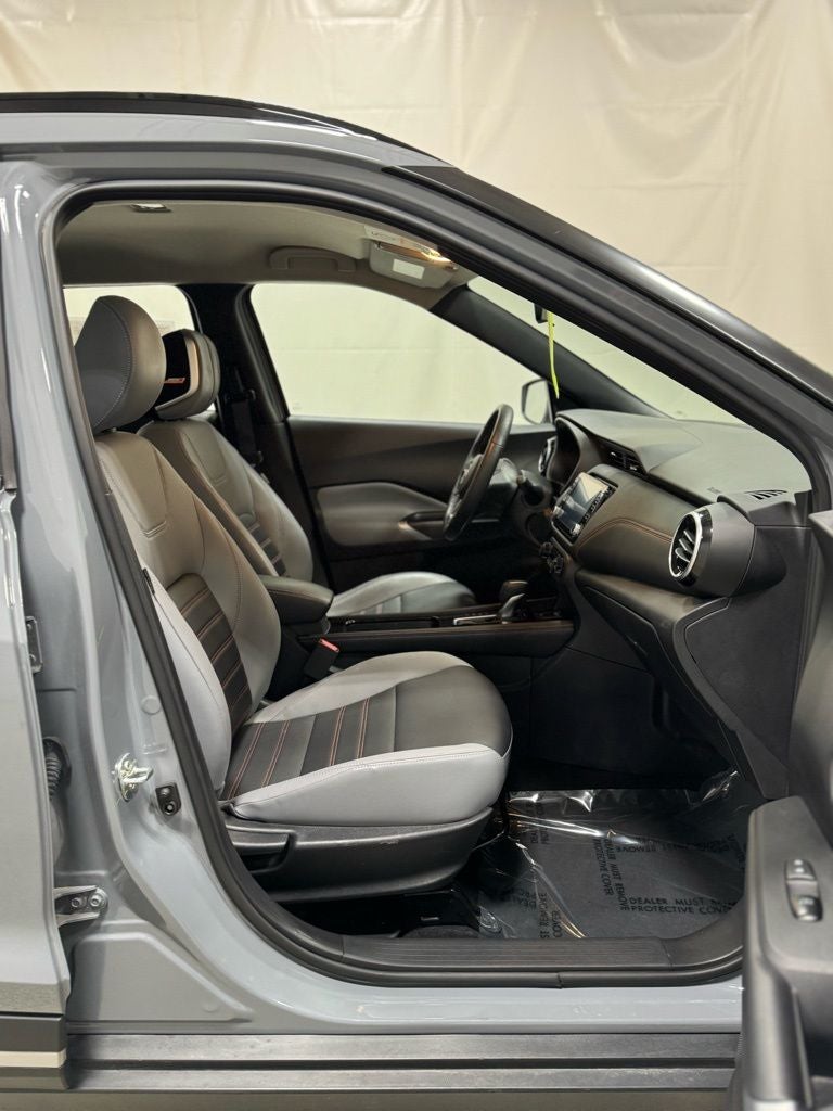2024 Nissan Kicks SR Xtronic CVT