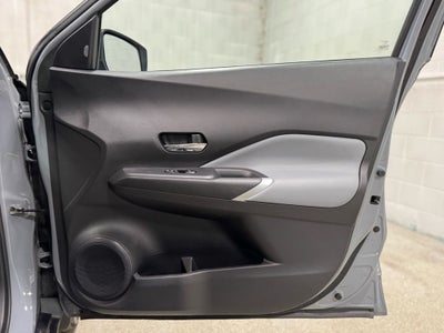 2024 Nissan Kicks SR Xtronic CVT