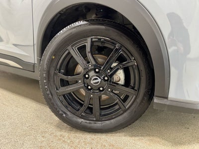 2024 Nissan Kicks SR Xtronic CVT
