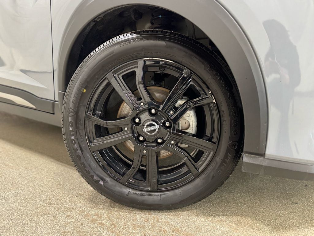 2024 Nissan Kicks SR Xtronic CVT