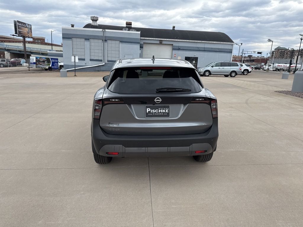 2025 Nissan Kicks SV