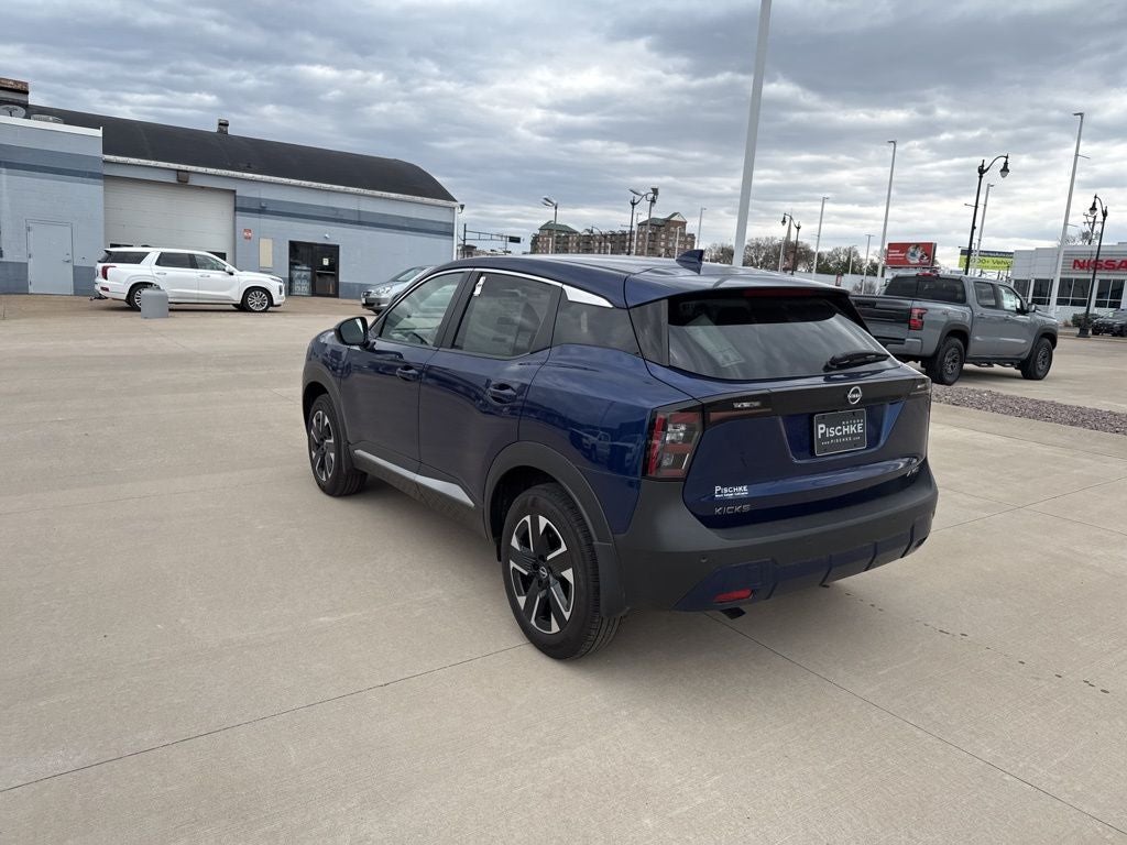 2025 Nissan Kicks SV