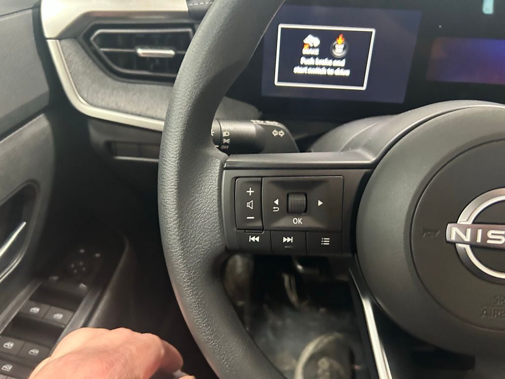 2025 Nissan Kicks SV Intelligent AWD