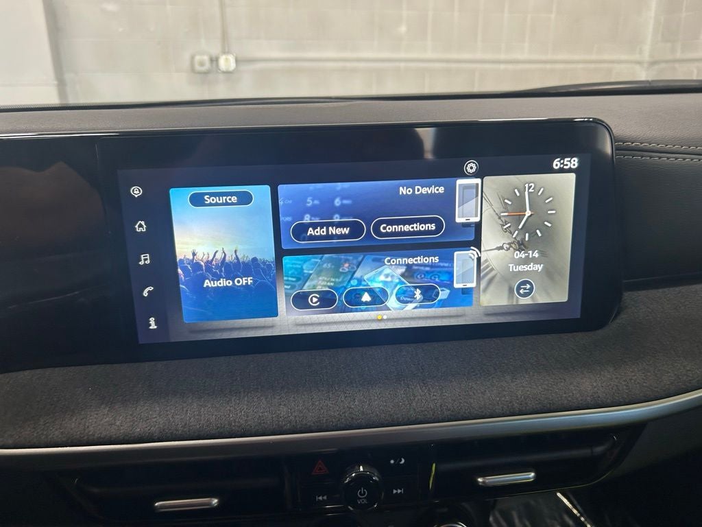 2025 Nissan Kicks SV Intelligent AWD