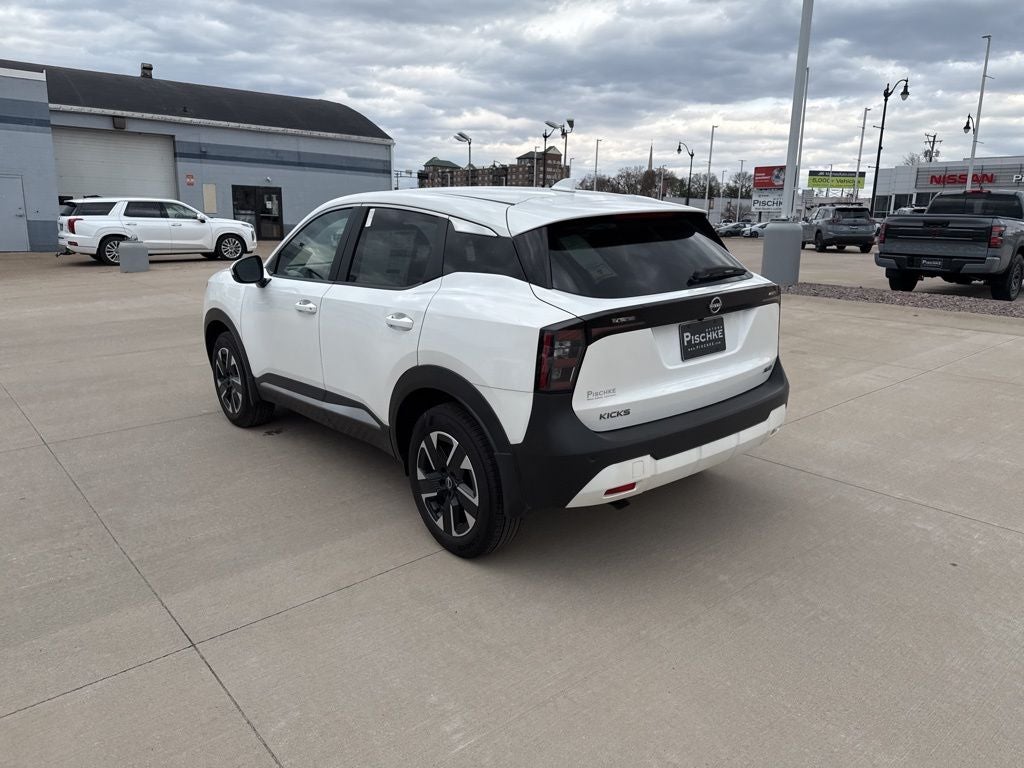 2025 Nissan Kicks SV