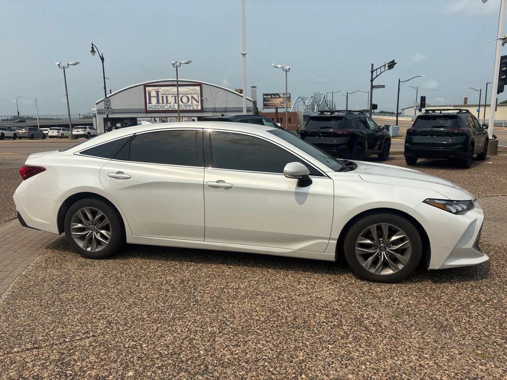 2019 Toyota Avalon XLE