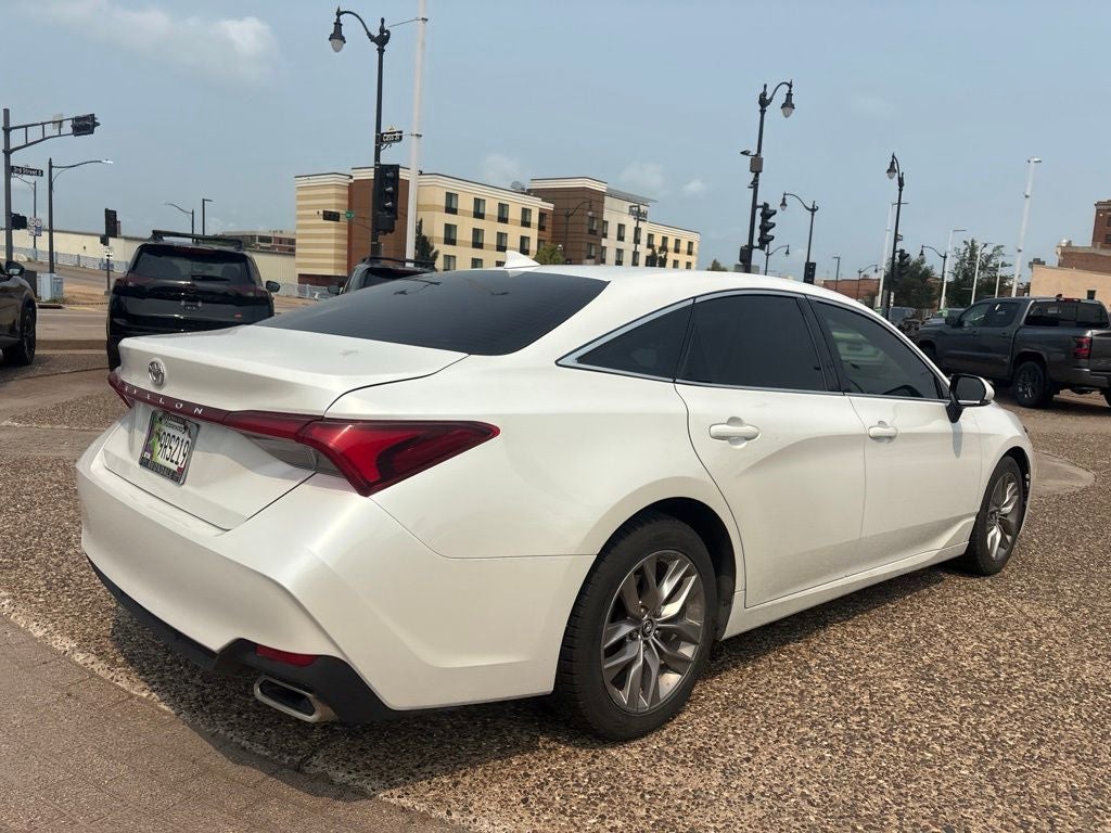 2019 Toyota Avalon XLE
