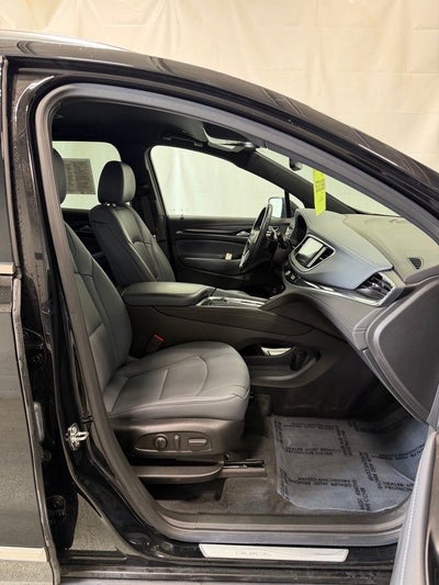 2023 Buick Enclave Essence FWD
