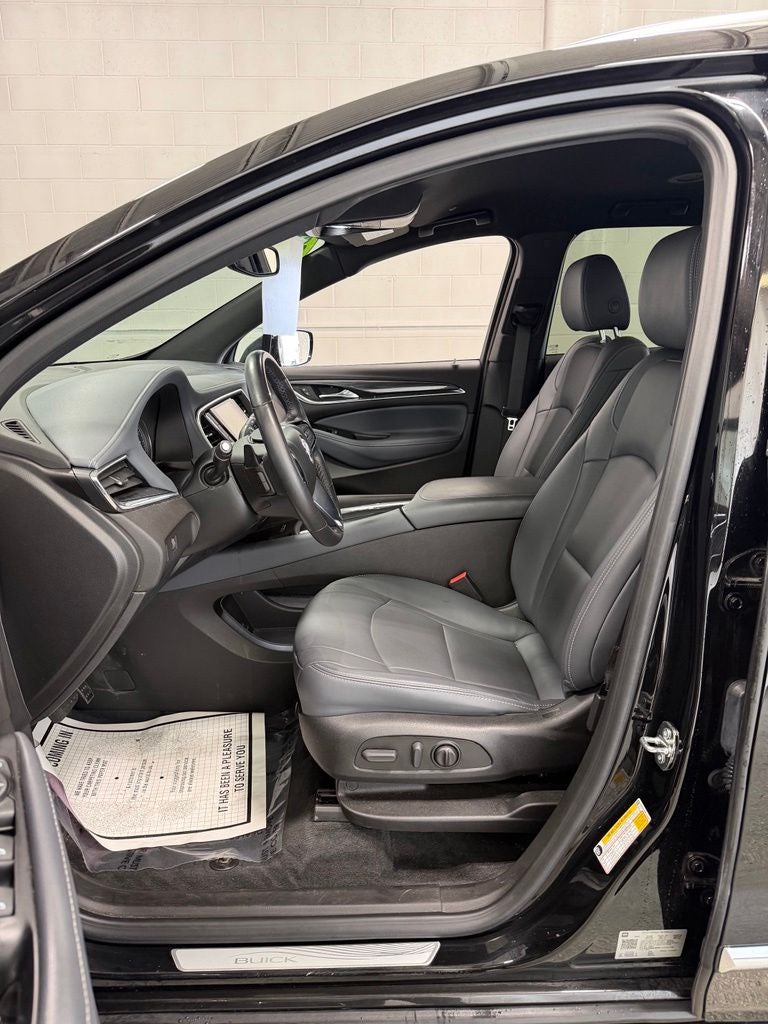 2023 Buick Enclave Essence FWD