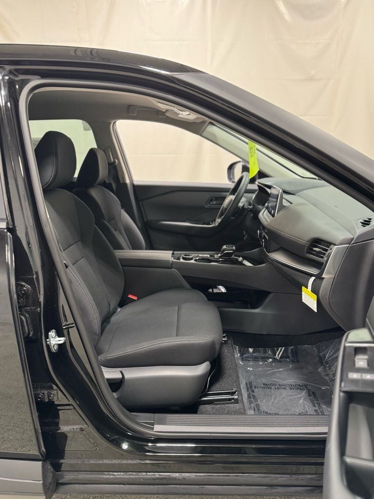 2025 Nissan Rogue S Intelligent AWD