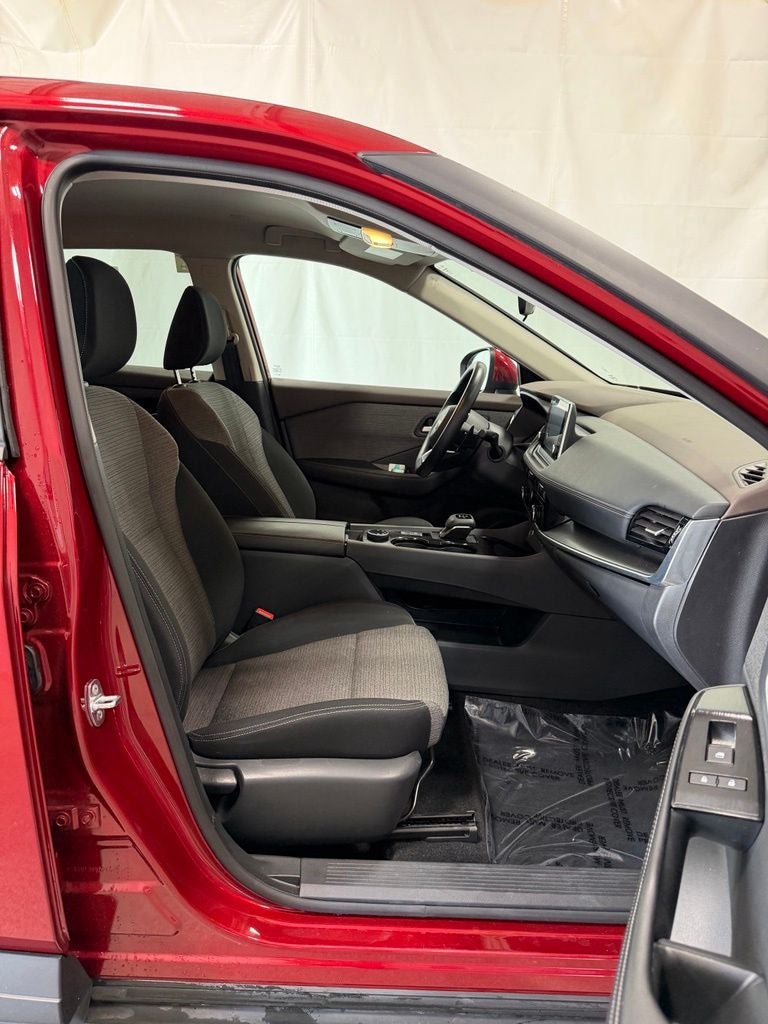 2023 Nissan Rogue SV - Photo 18
