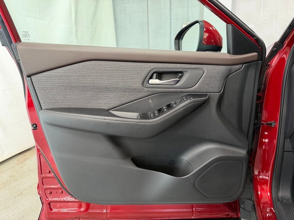 2023 Nissan Rogue SV - Photo 21