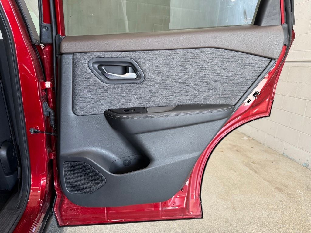 2023 Nissan Rogue SV - Photo 24