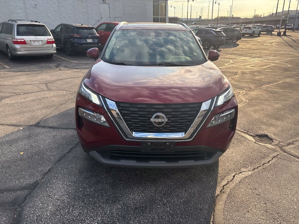 Used 2022 Nissan Rogue SV with VIN 5N1BT3BBXNC707723 for sale in La Crosse, WI