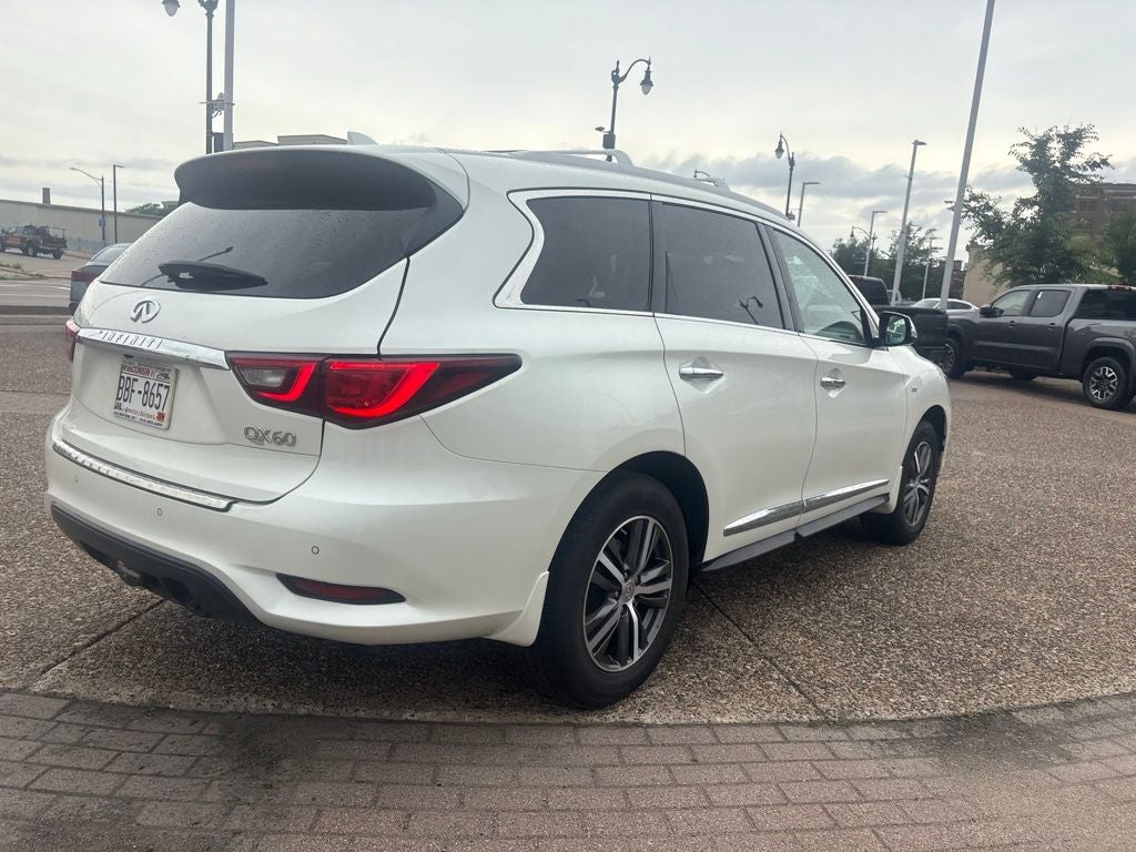 2019 INFINITI QX60 LUXE