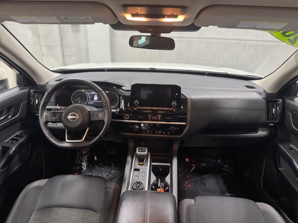 2024 Nissan Pathfinder SV 4WD