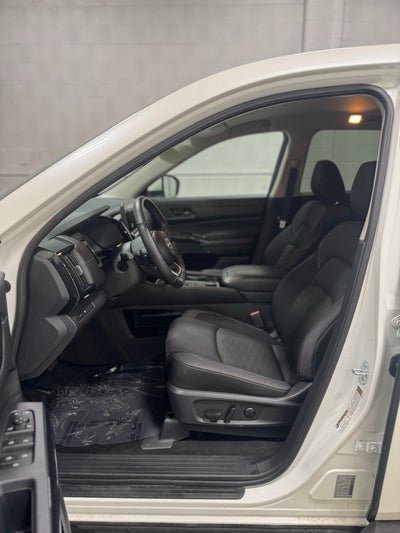 2024 Nissan Pathfinder SV 4WD