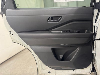 2024 Nissan Pathfinder SV 4WD