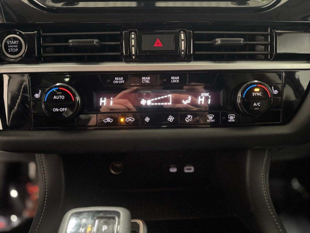 2024 Nissan Pathfinder SV 4WD