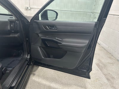 2024 Nissan Pathfinder SV 4WD