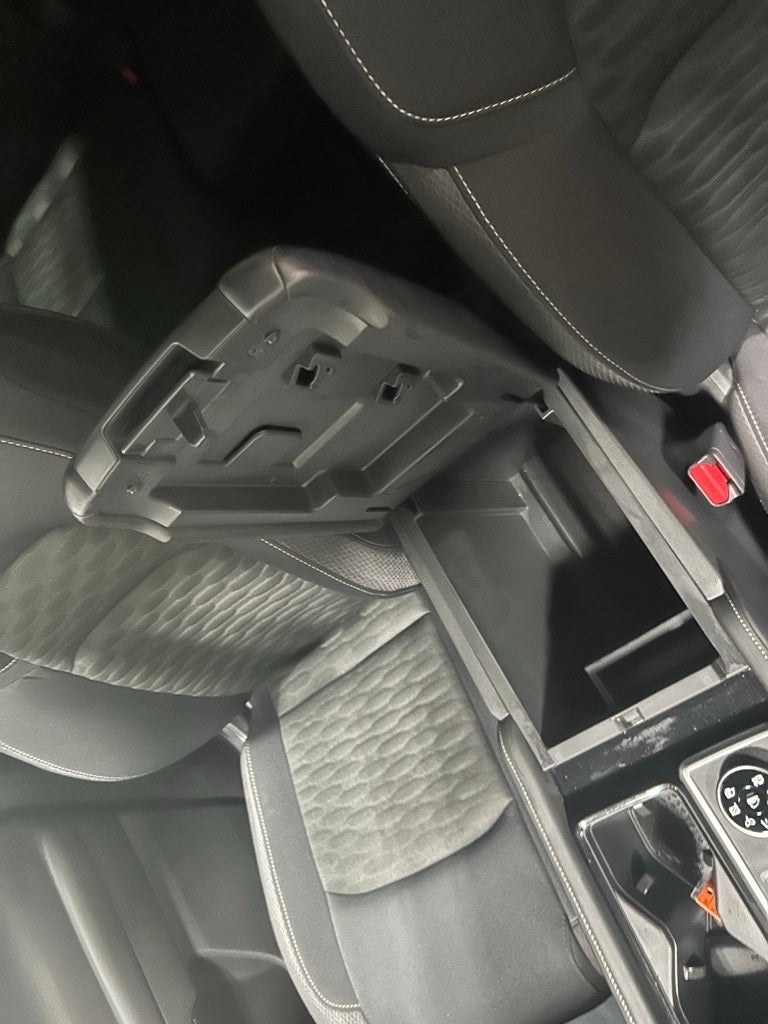 2024 Nissan Pathfinder SV 4WD