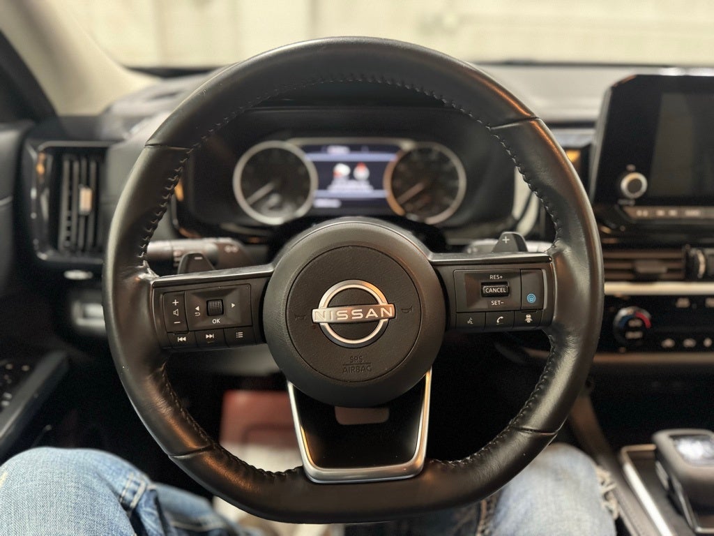 2024 Nissan Pathfinder SV 4WD