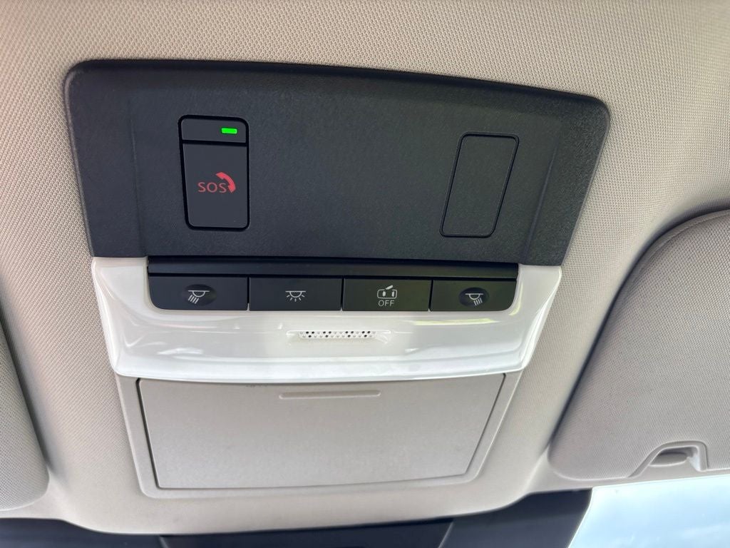 2025 Nissan Pathfinder SL 4WD