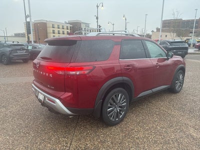 2024 Nissan Pathfinder SL 4WD