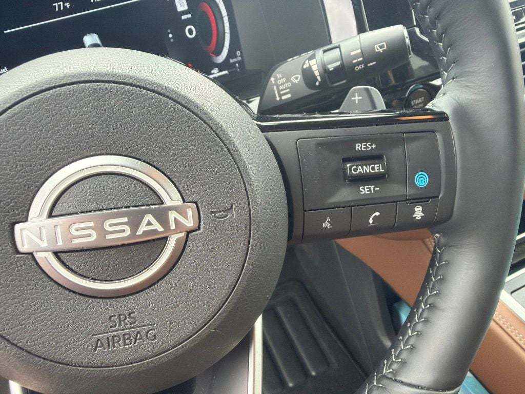 2025 Nissan Pathfinder Platinum