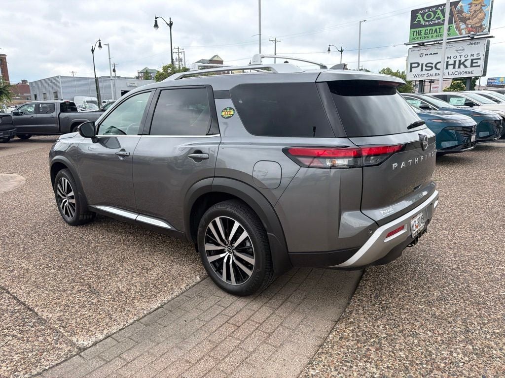 2025 Nissan Pathfinder Platinum