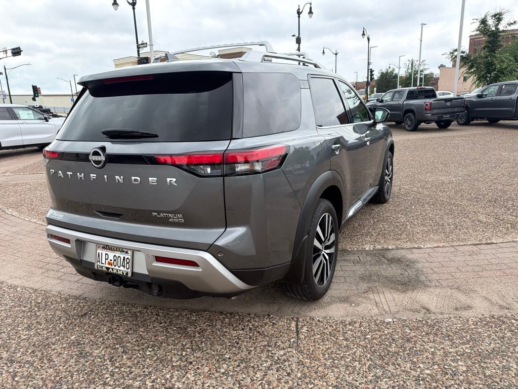 2025 Nissan Pathfinder Platinum