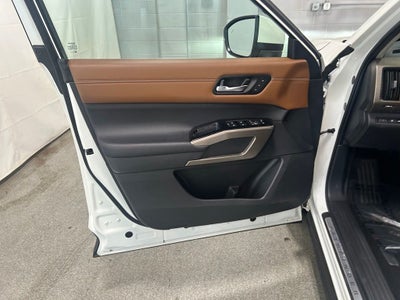 2023 Nissan Pathfinder Platinum 4WD