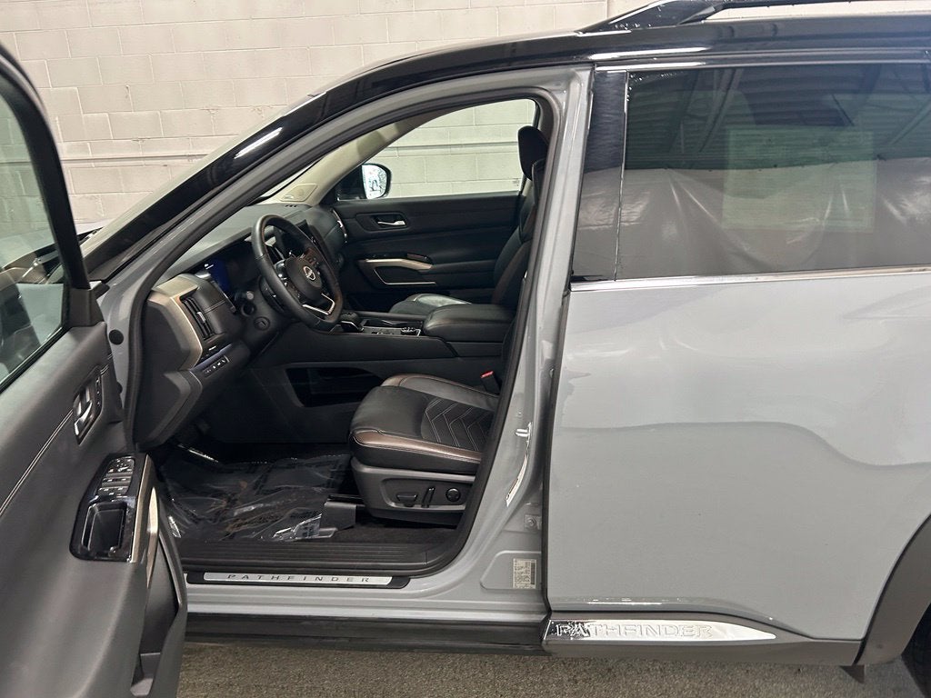 2024 Nissan Pathfinder Platinum 4WD