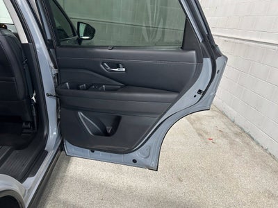 2024 Nissan Pathfinder Platinum 4WD