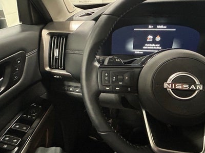 2025 Nissan Pathfinder Platinum 4WD