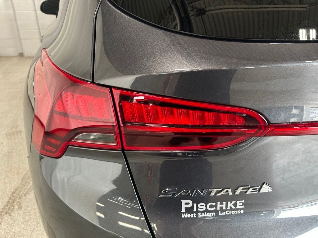 2021 Hyundai Santa Fe SE