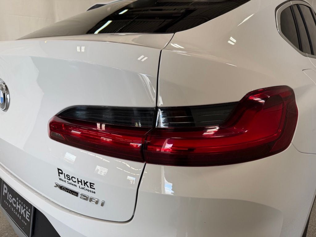 2024 BMW X4 xDrive30i