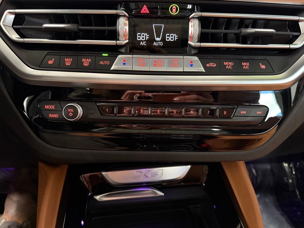 2024 BMW X4 xDrive30i