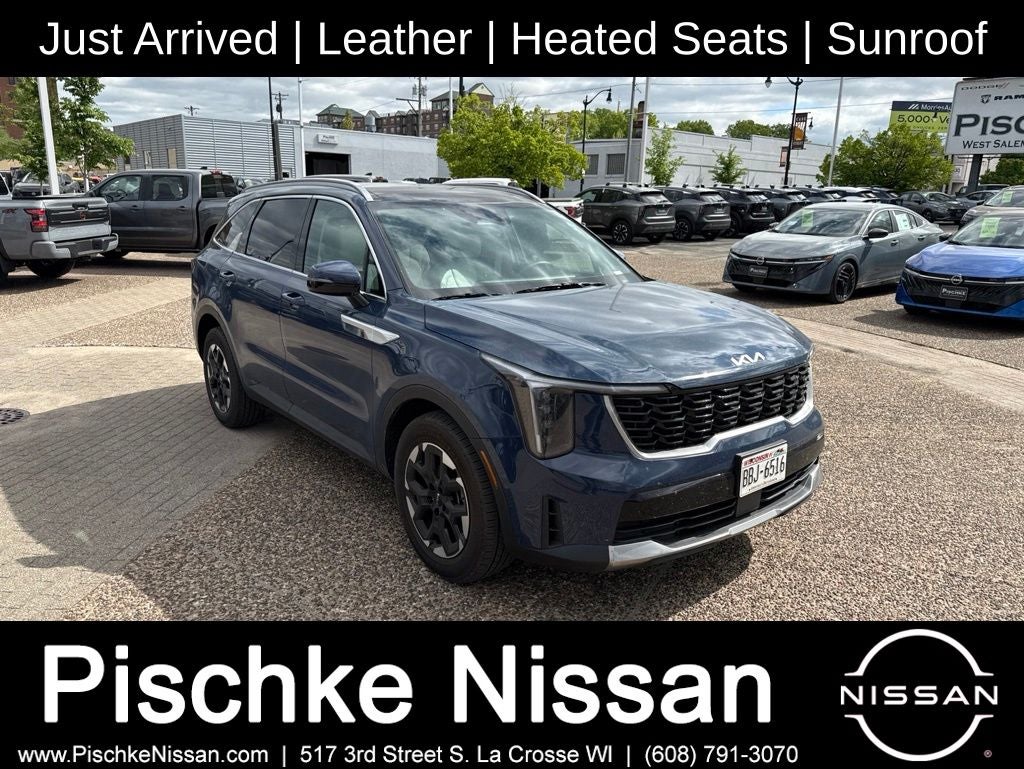 2025 Kia Sorento S AT's photo