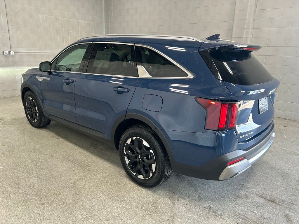 2025 Kia Sorento S