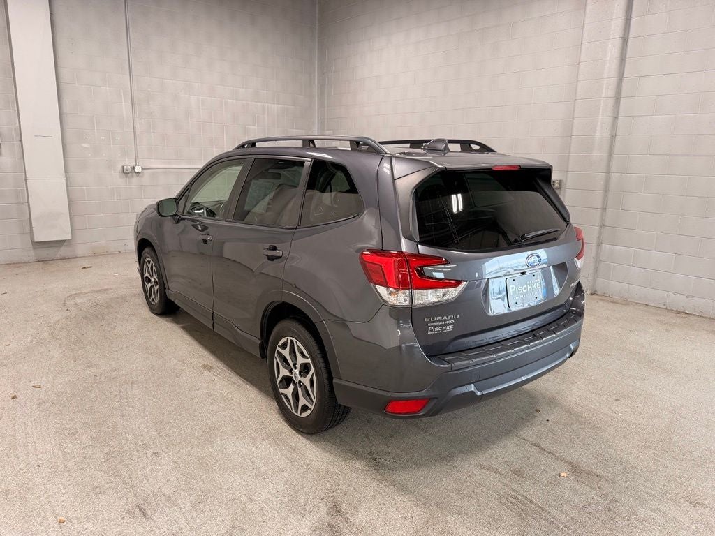 2022 Subaru Forester Premium